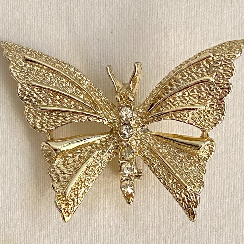 💎Gerry's Butterfly Brooch Gold Tone With Clear Rhinestones
